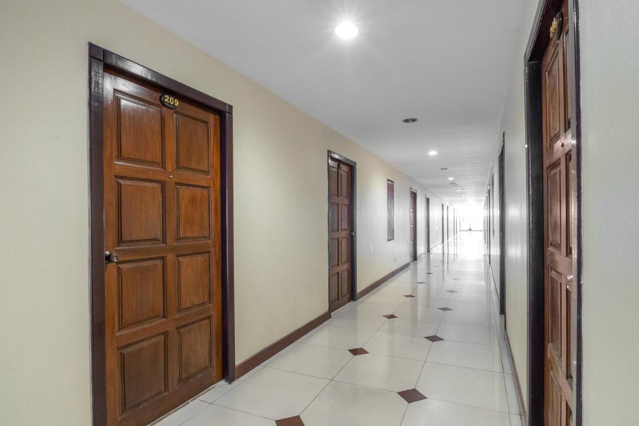 Oyo 882 The Moonlight Serviced Apartment Pattaya Buitenkant foto